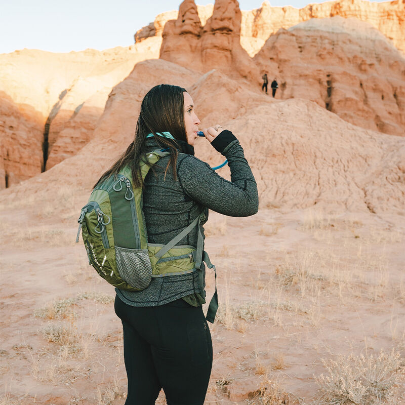 Stansport 20-Liter Daypack with Hydration Bladder image number 7